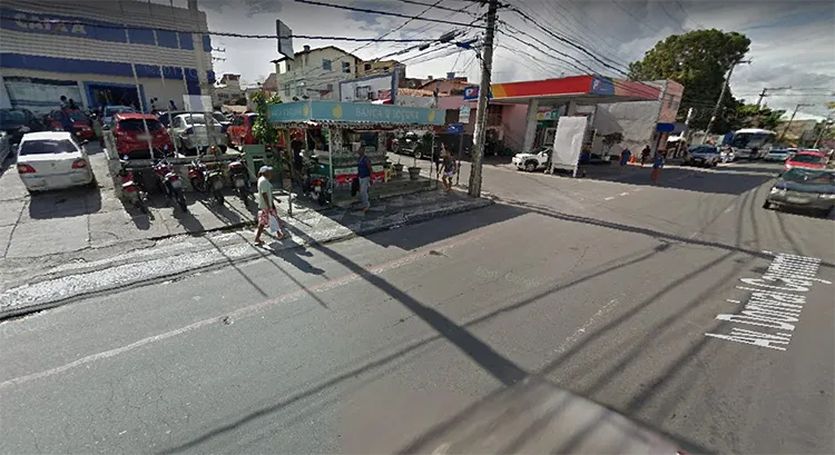 O acidente aconteceu na avenida Dorival Caimmy, no bairro de Itapuã proximidades da Caixa Econômica, sentido Aeroporto.