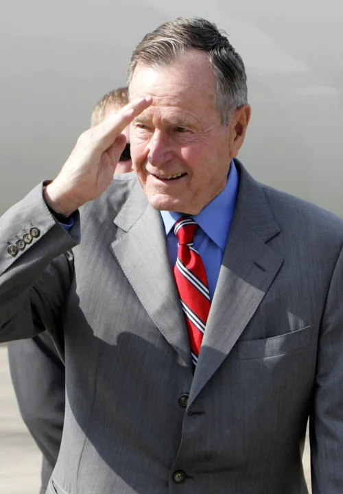 O ex-presidente dos Estados Unidos, George H. W. Bush, pai de George W. Bush, morreu nesta sexta-feira, 30, aos 94 anos