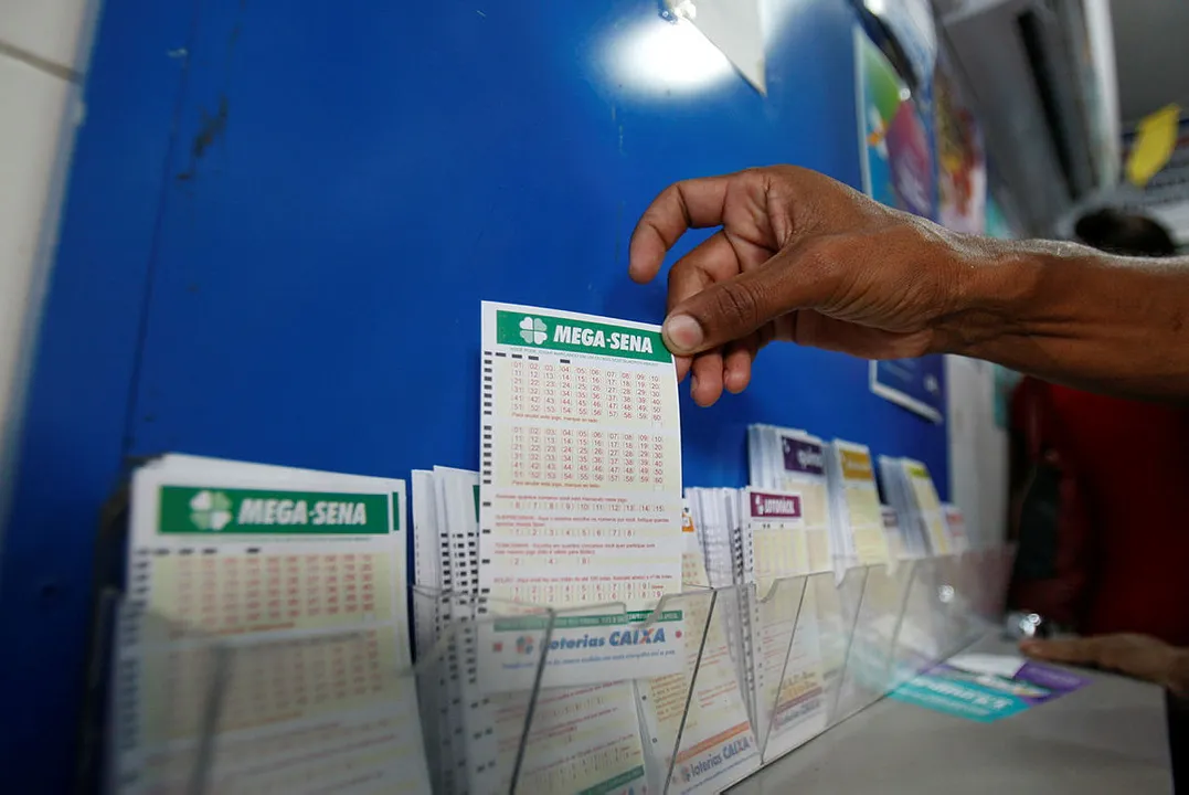 Nenhum apostador acertou os seis números sorteados na noite desse sábado