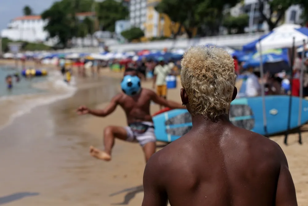 Cartão-postal por excelência, a diversidade reina no Porto da Barra