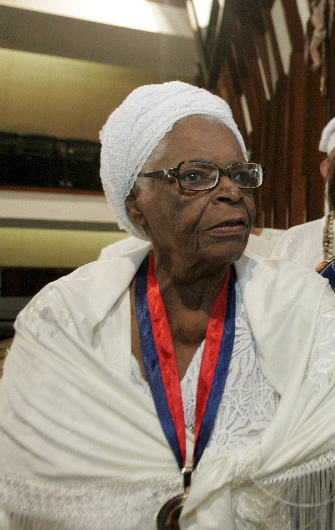 Morre, aos 93 anos, Mãe Stella de Oxóssi