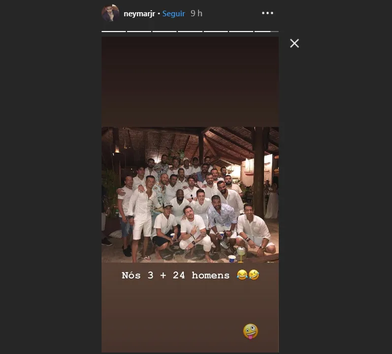 Imagem ilustrativa da imagem Neymar publica foto ao lado de 24 homens após críticas nas redes sociais