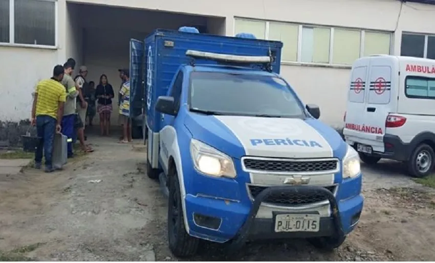 As testemunhas relataram que a vítima foi socorrida e levada para o hospital local