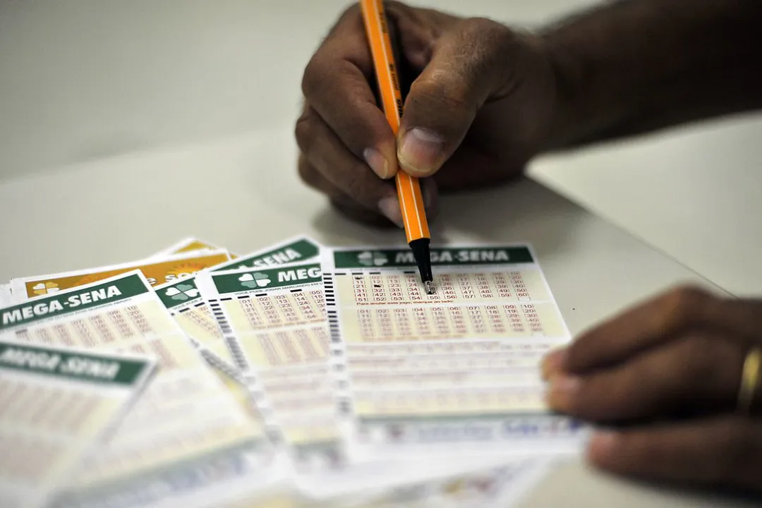 As dezenas sorteadas foram 11, 12, 20, 40, 41 e 46