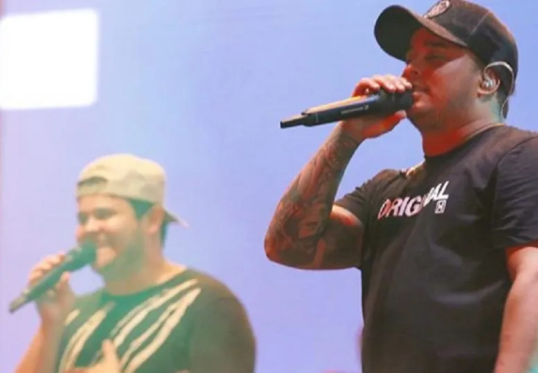 Os artistas têm conquistado admiradores com seu romantismo e inovação