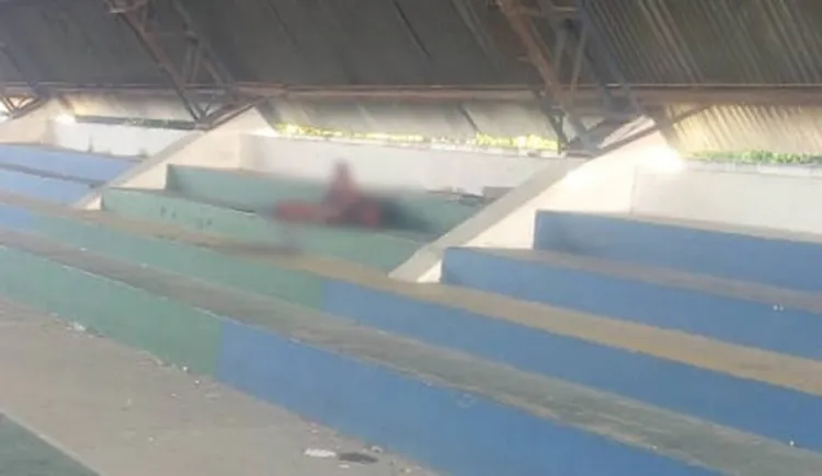 A vítima foi encaminhada ao Departamento de Policia Técnica e aguarda o reconhecimento de familiares