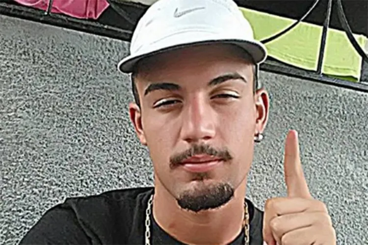 João Vitor estava sendo procurado pela policia após imagens das cameras de segurança da região do crime serem divulgadas