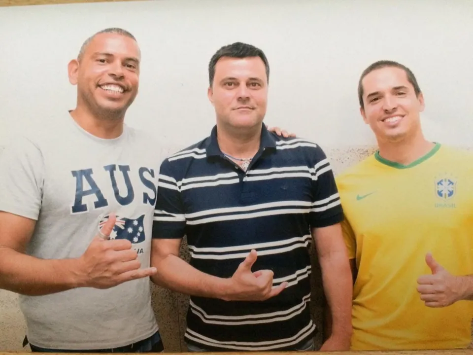 Os três velejadores foram detidos em agosto de 2017, enquanto faziam uma travessia pelo Oceano Atlântico