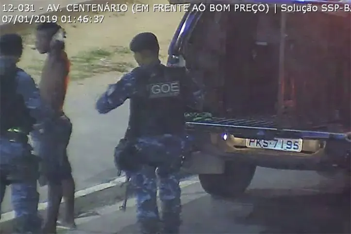 Imagem ilustrativa da imagem Homem é preso em flagrante ao destruir luminárias no Morro do Cristo