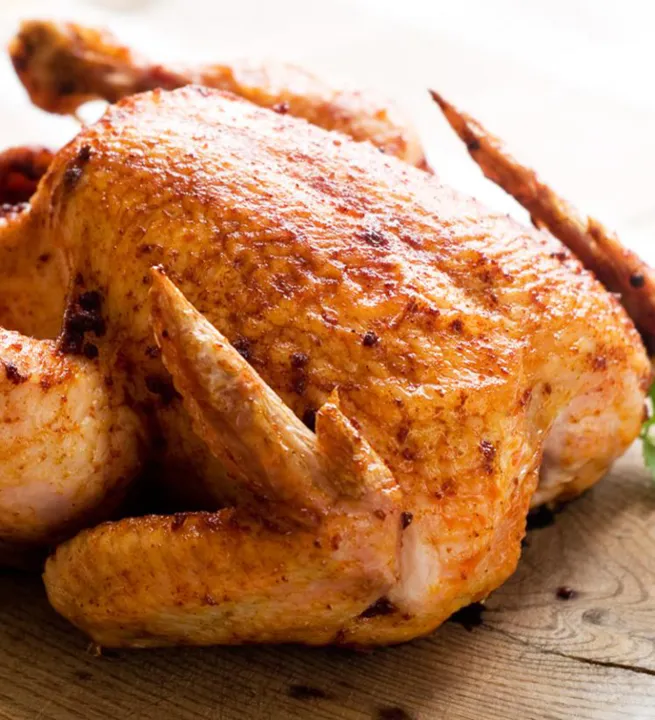 A bactéria é encontrada no sistema digestivo de animais e em vegetais plantados em solos contaminados