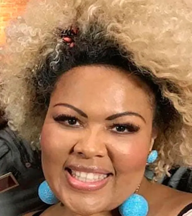 Na manhã de segunda-feira, a cantora apresentou falta de ar e queda de pressão arterial