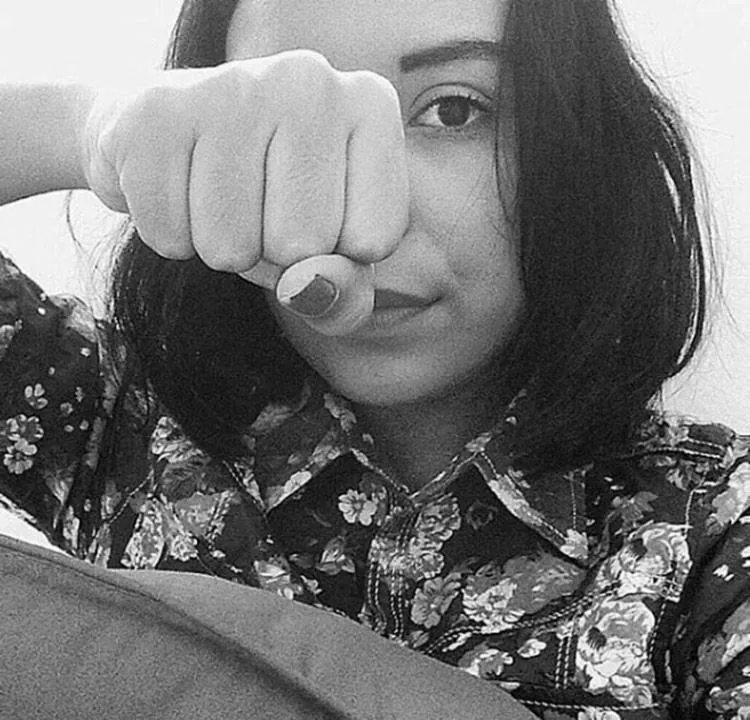 Thiago Oliveira Alves, padrasto de Eva Luana, 21 anos, está sendo investigado por cerca de oito a 10 crimes cometidos contra ela, a mãe e sua irmã