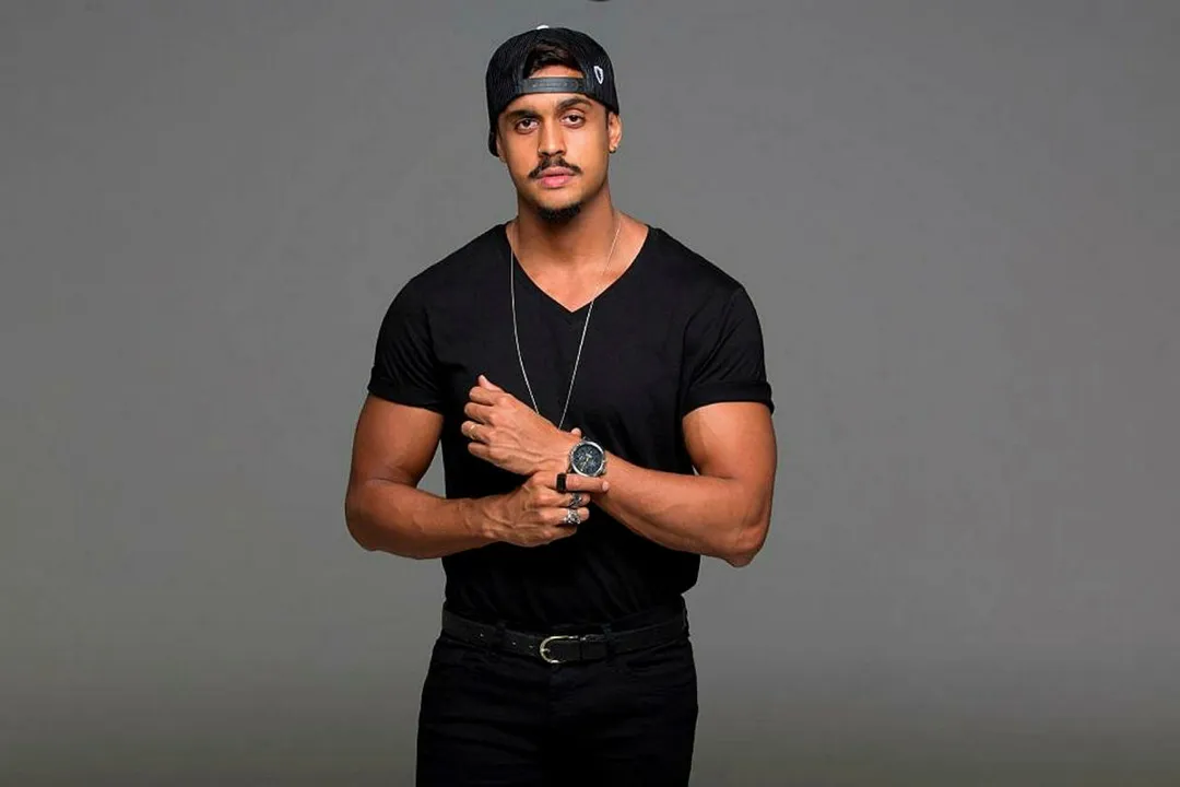 Cantor comenta sobe expectativas para o Carnaval