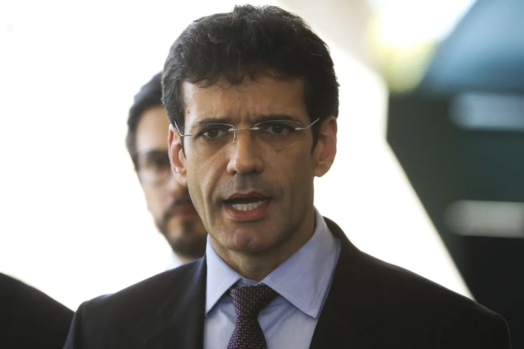 O decreto não traz justificativas para a medida, e a gestão Bolsonaro não deu detalhes sobre a exoneração do ministro