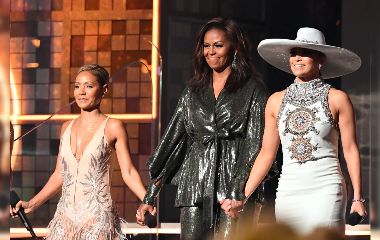 Grammy 2019 começou com um grupo de mulheres que incluía a ex-primeira dama dos Estados Unidos Michelle Obama