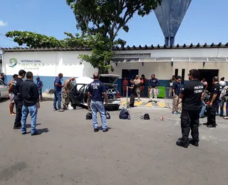 Polícia realiza operação de abordagens no Terminal de São Joaquim