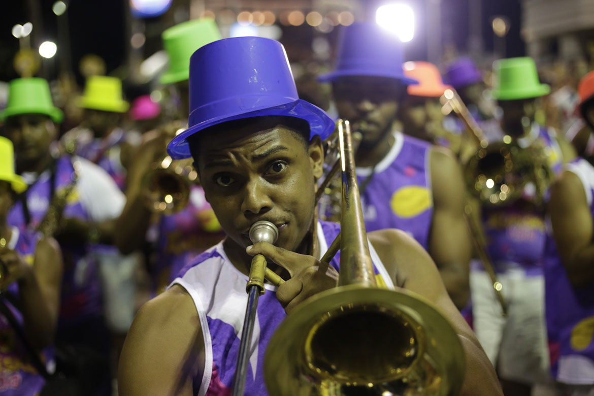 Desfile de fanfarras e charangas marca último esquente do Carnaval de Salvador