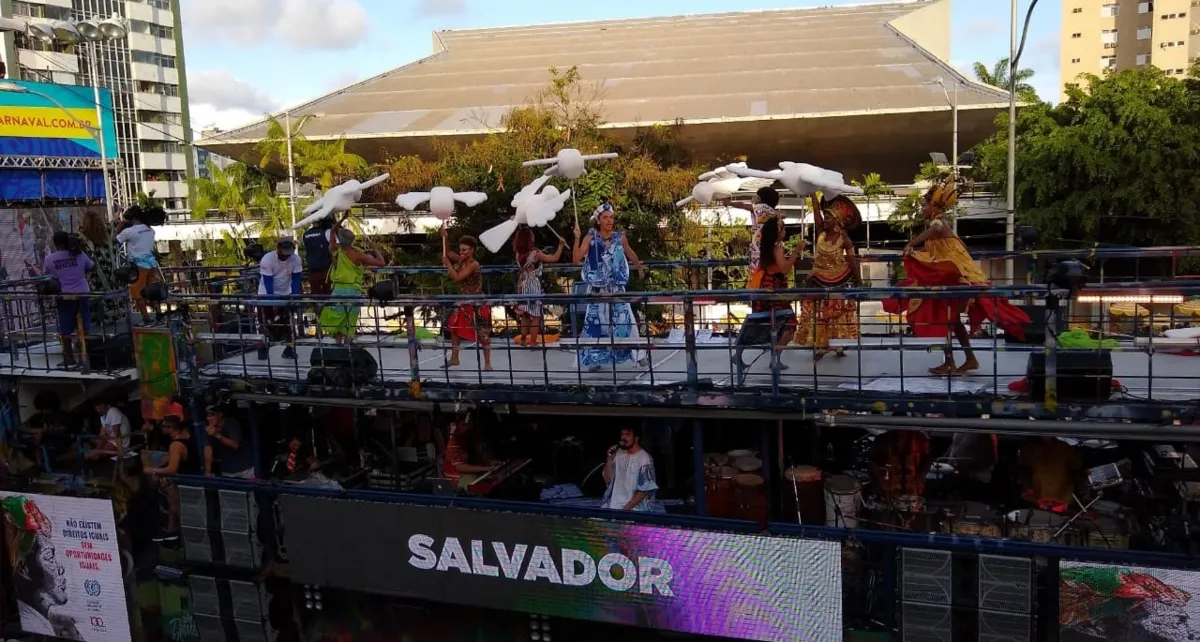 Daniela Mercury foi uma das atrações que levantaram o folião pipoca no Campo Grande