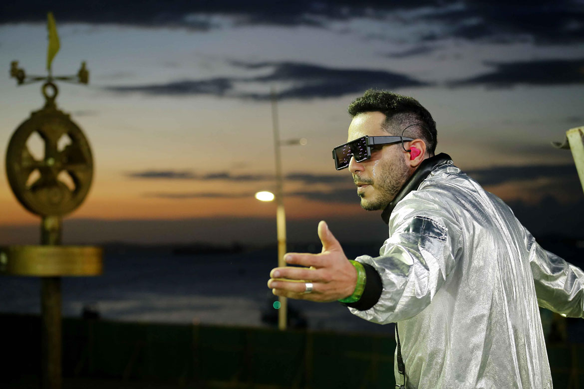 Pipoca do Saulo arrasta multidão no segundo dia de folia