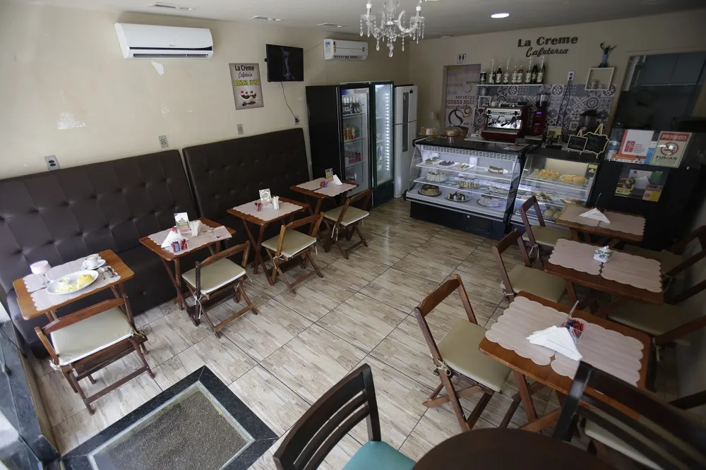A La Creme cafeteria, no Rio Vermelho, oferece seis combos para o café da manhã, com valores entre R$ 14 e R$ 16