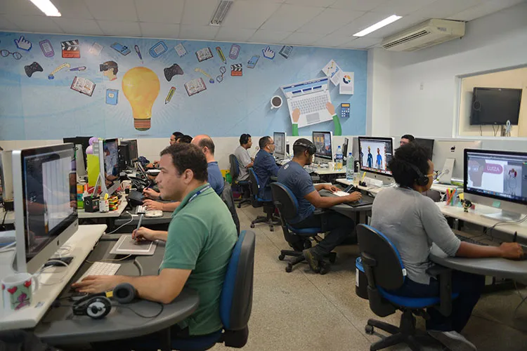 Programa é gratuito para todos os alunos e é realizado de forma online durante o semestre