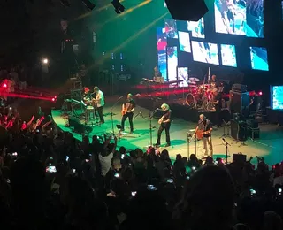 Dire Straits Legacy agita público baiano durante show na Concha Acústica