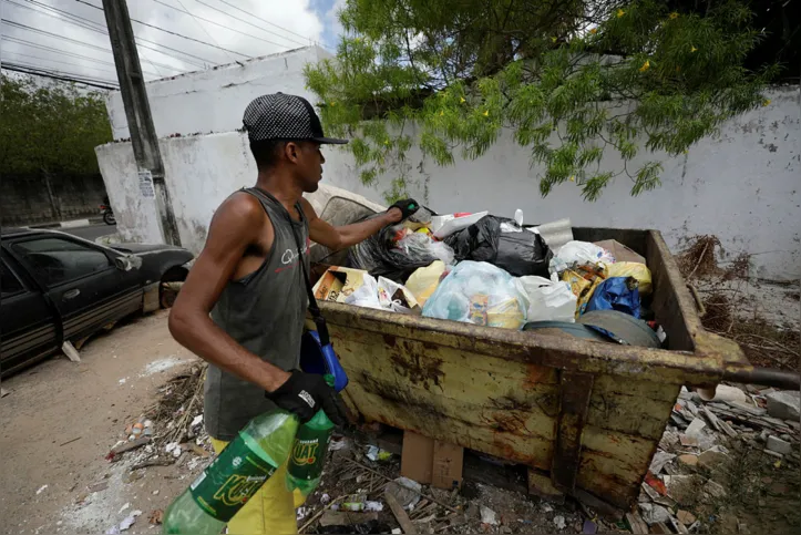 Imagem ilustrativa da imagem Especial Olhar Cidadão: Falta de incentivo é obstáculo para os catadores