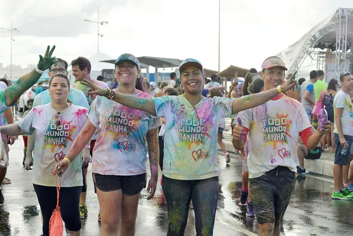 Corrida em prol do Hospital Martagão Gesteira colore as ruas de Salvador