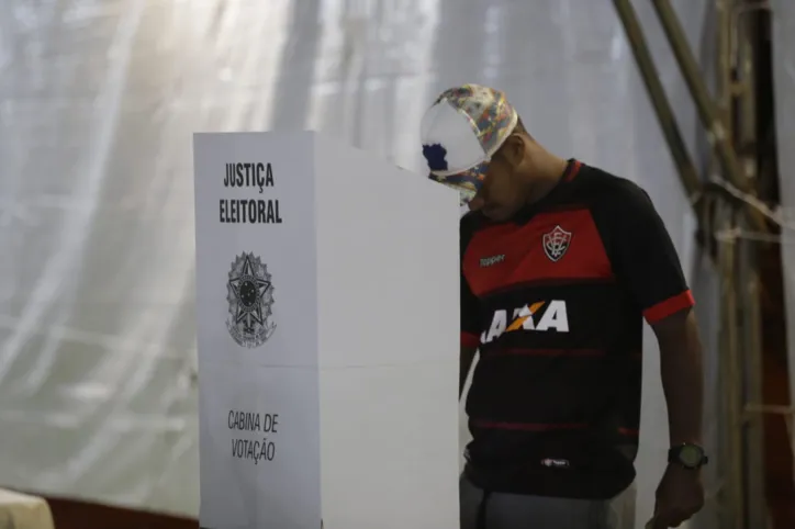 Paulo Carneiro é eleito presidente do Vitória no primeiro turno