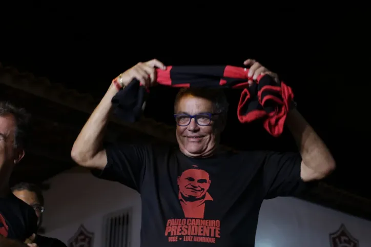 Paulo Carneiro é eleito presidente do Vitória no primeiro turno
