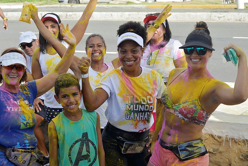 Corrida em prol do Hospital Martagão Gesteira colore as ruas de Salvador