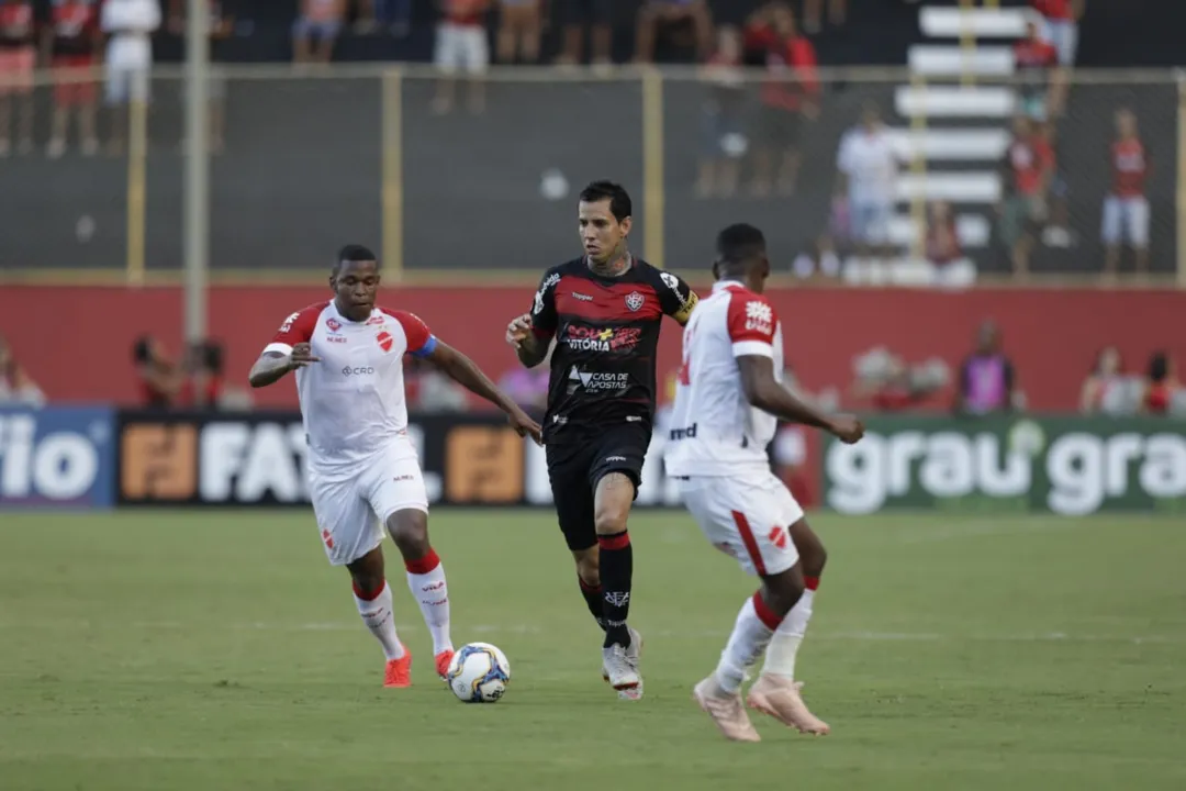 Gol que encerrou o jejum de 13 jogos sem vencer foi marcado apenas aos 44 minutos do segundo tempo