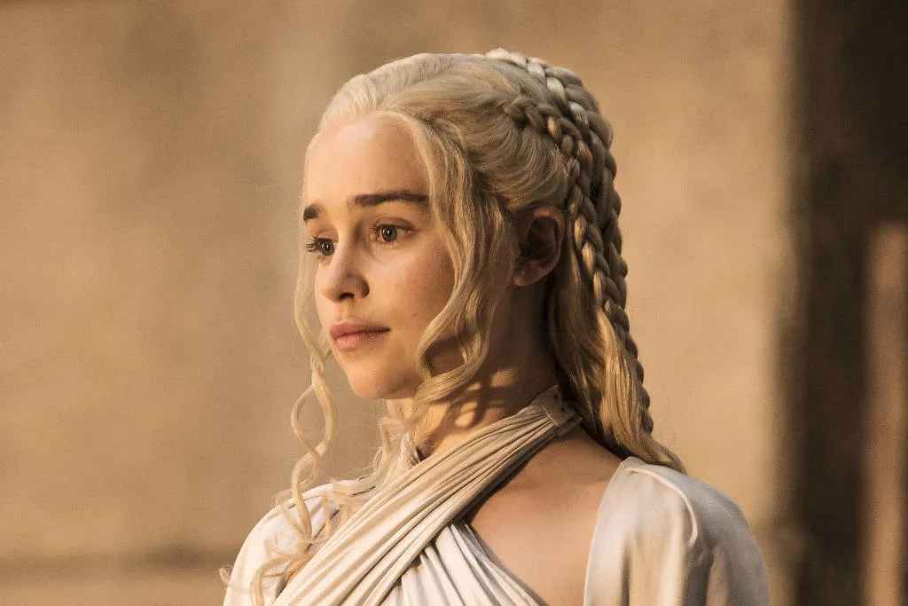 Emilia admitiu em entrevista ter pensado que Daenerys iria morrer