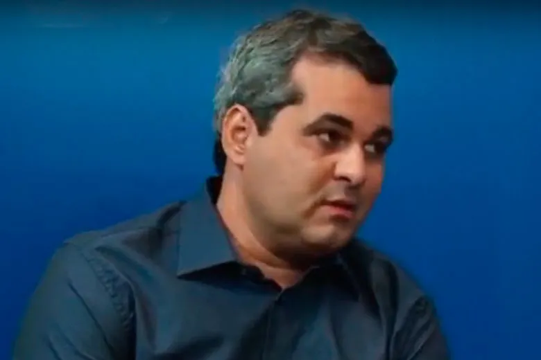 Marcel Carvalho é denunciado por desvios de verba da educação