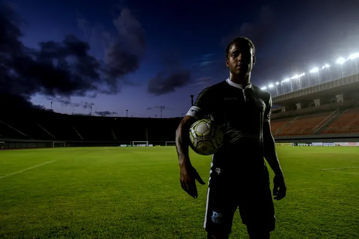 Religiosos, políticos e universidades: quem investe no futebol do interior da Bahia