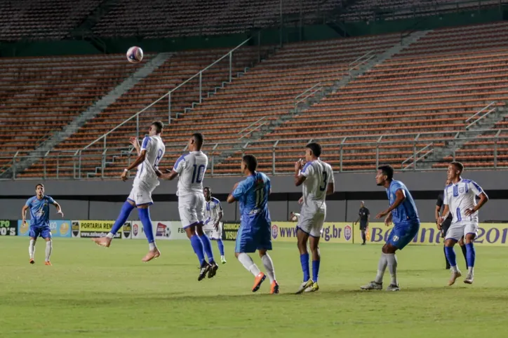 Religiosos, políticos e universidades: quem investe no futebol do interior da Bahia