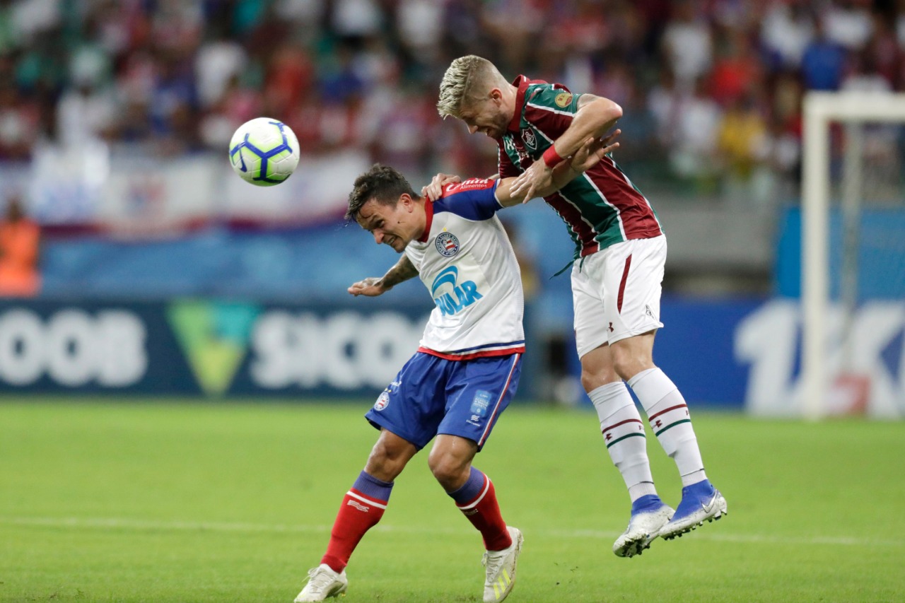 Com dois gols de Gilberto e Artur, Bahia vence o Fluminense na Arena Fonte Nova