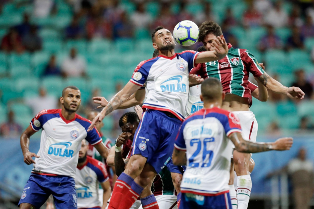 Com dois gols de Gilberto e Artur, Bahia vence o Fluminense na Arena Fonte Nova