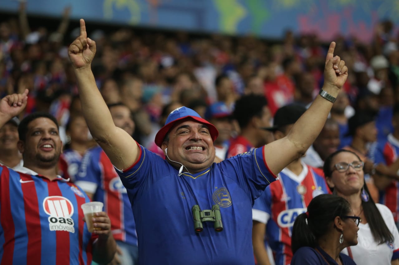 Com dois gols de Gilberto e Artur, Bahia vence o Fluminense na Arena Fonte Nova
