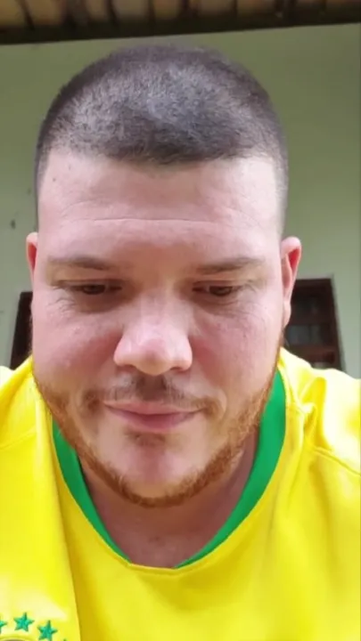 Cantor gravou stories no Instagram para contar os ocorridos