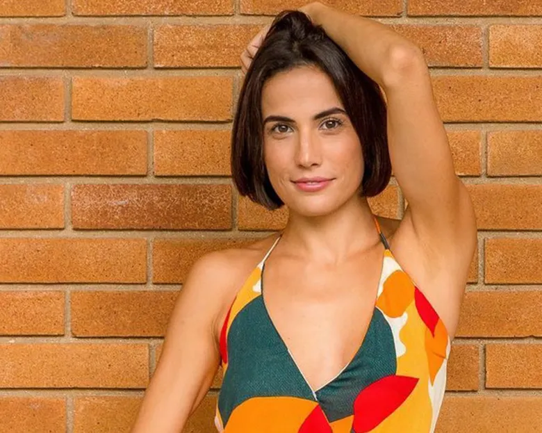 Ela foi encontrada desacordada em sua casa, chegou a ser levada ao hospital, mas não resistiu
