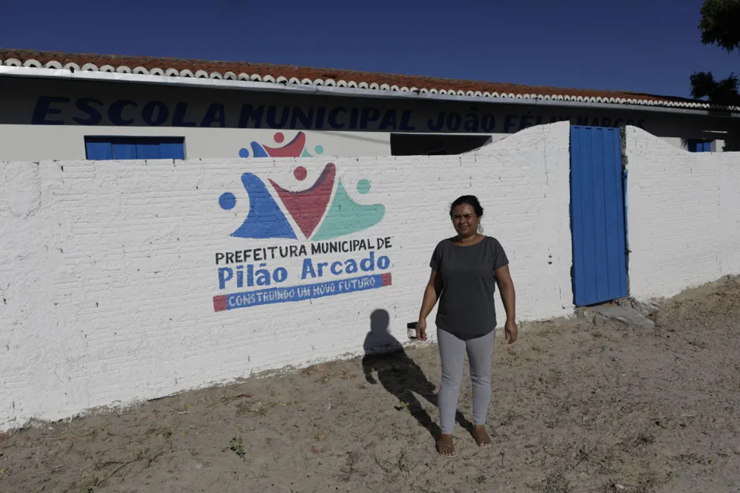 Vera Lúcia teme que a filha se acidente no transporte