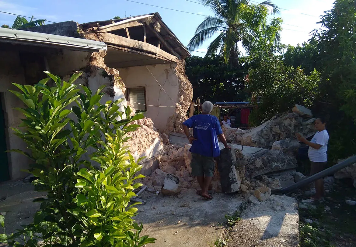 Moradores contabilizam os estragos causados pelo tremor