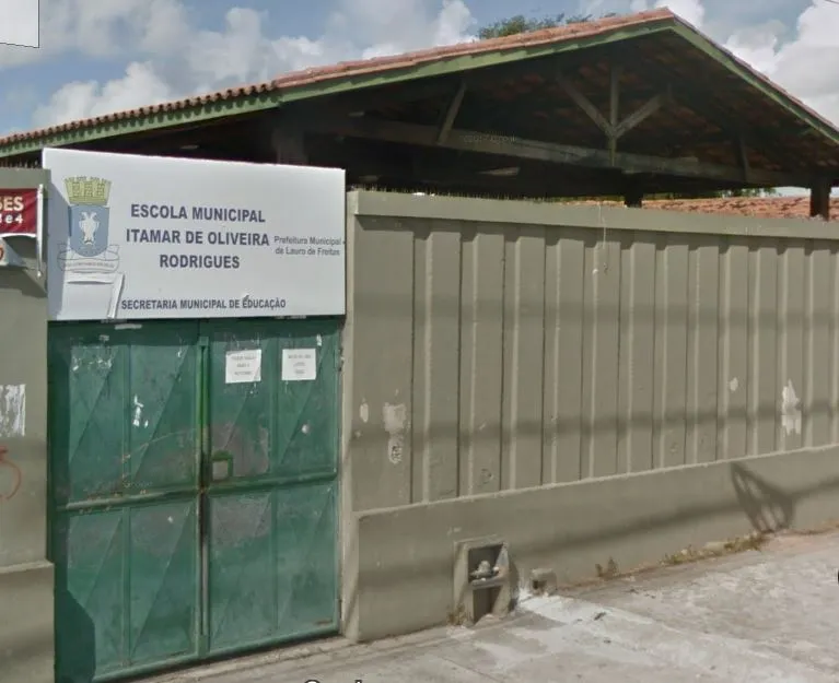 A diretora da instituição e as vítimas registraram um boletim de ocorrência após o crime