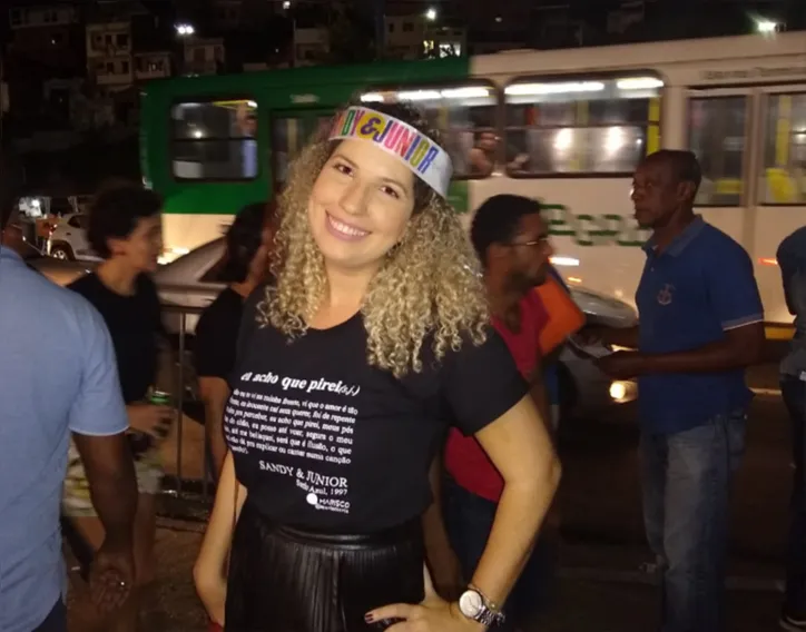 Imagem ilustrativa da imagem Com Fonte Nova lotada, Sandy e Júnior fazem público voltar no tempo