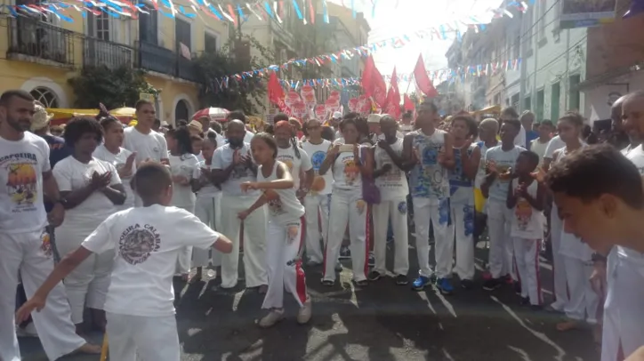 2 de Julho: cortejo com os caboclos chega ao Campo Grande