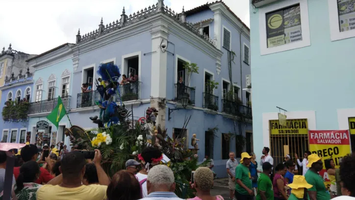 2 de Julho: cortejo com os caboclos chega ao Campo Grande