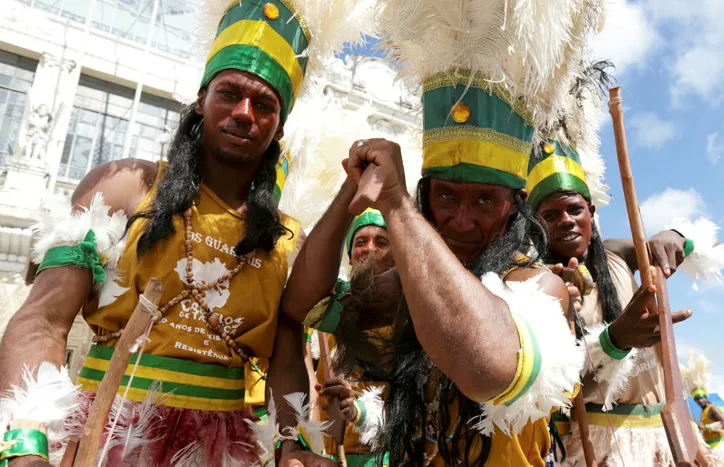 2 de Julho: cortejo com os caboclos chega ao Campo Grande