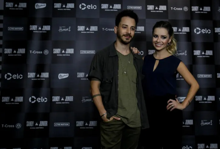 Com Fonte Nova lotada, Sandy e Júnior fazem público voltar no tempo