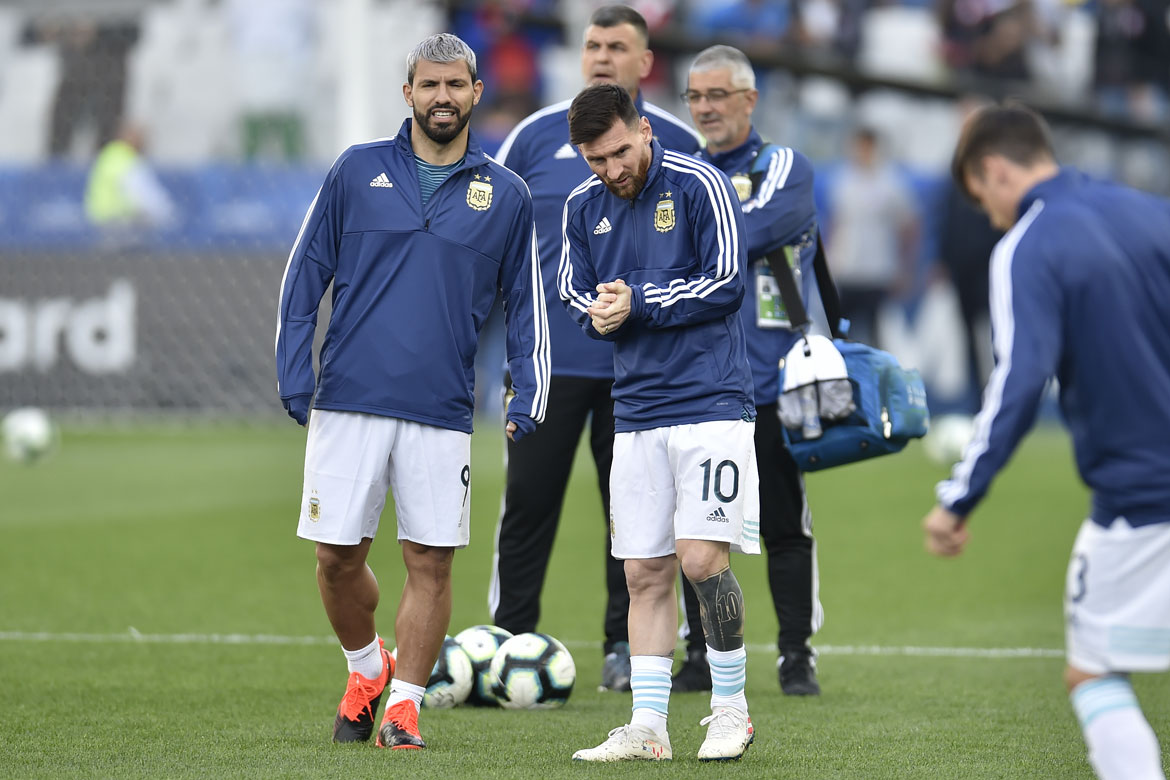 Argentina tem Messi expulso, mas vence Chile e fica com 3º lugar na Copa América